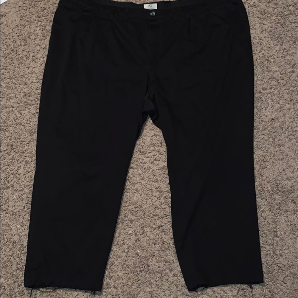 Men’s Lee black slacks